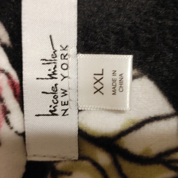 🌸Nicole Miller Pajamas - Picture 11 of 13